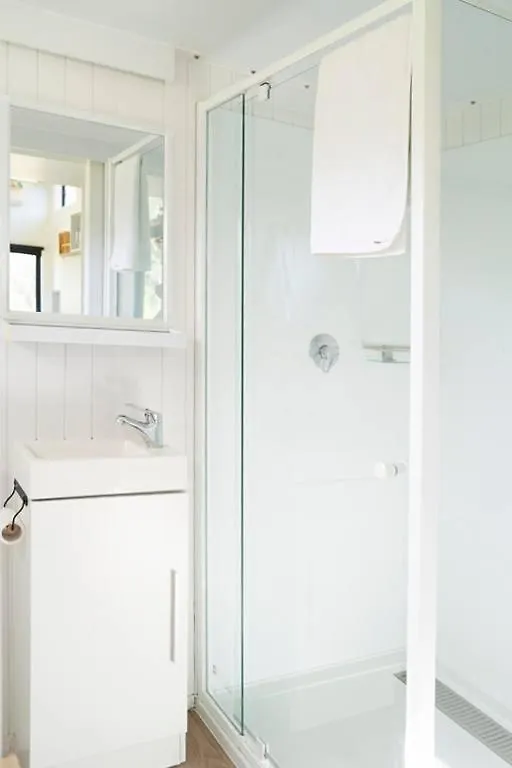 Villa Hill Creek Tiny House 1 By Tiny Away Perwillowen Ferienhaus